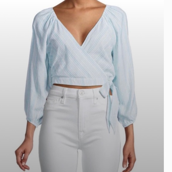 NWT BCBGeneration cropped Wrap Top - Picture 1 of 5